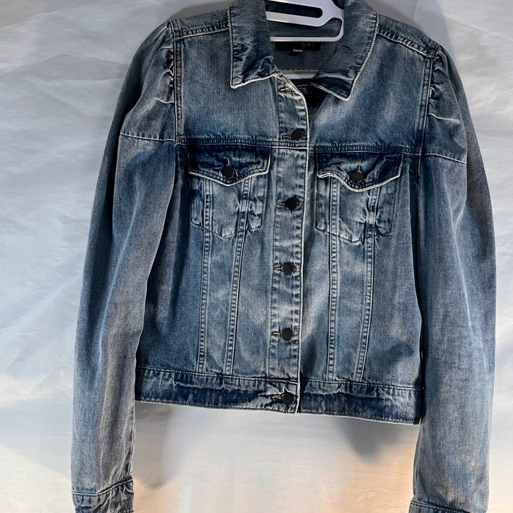 Kut from the Kloth Crop Denim Jacket Julia Sz Med Cap Sleeves Runs Small